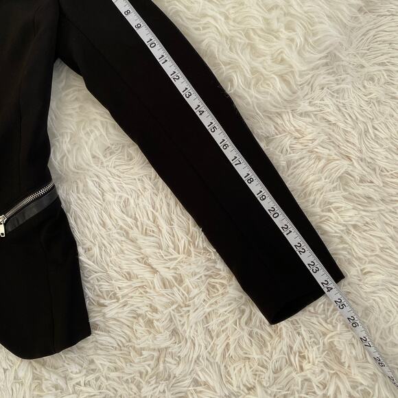 H&M Black Structured Open Front Blazer, size 8 - Picture 8 of 8